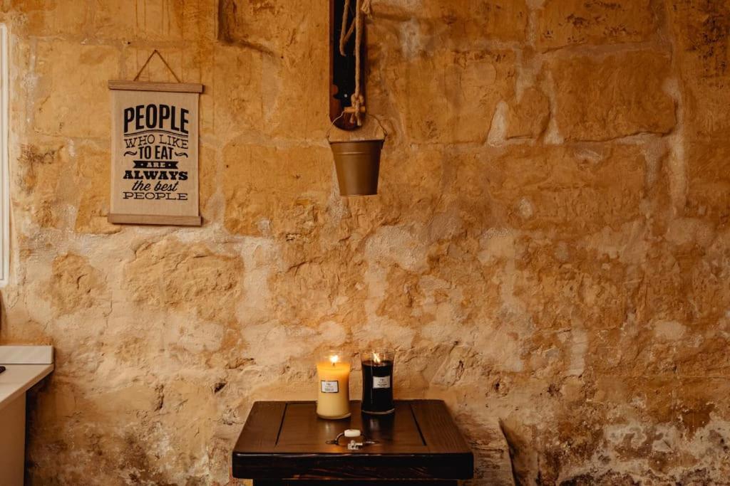 Enchanting 2Bdr Townhouse In Valletta Centre! Экстерьер фото